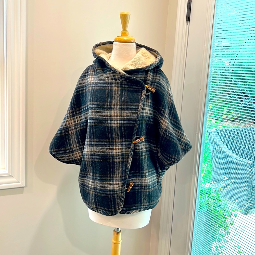 Sundance Plaid Cape